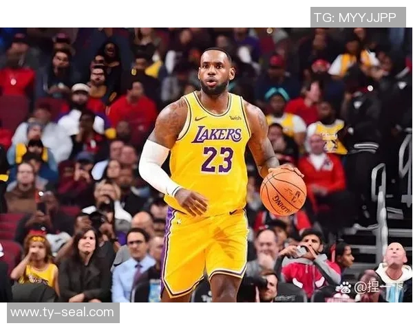 詹姆斯：从篮球巨星到社会影响力的多重身份探索与人生哲学