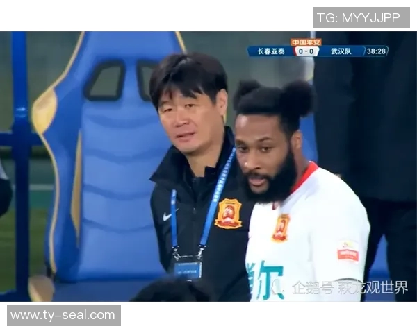 雄狮巅峰战德甲！法兰克福狂胜对手，展现强大实力！