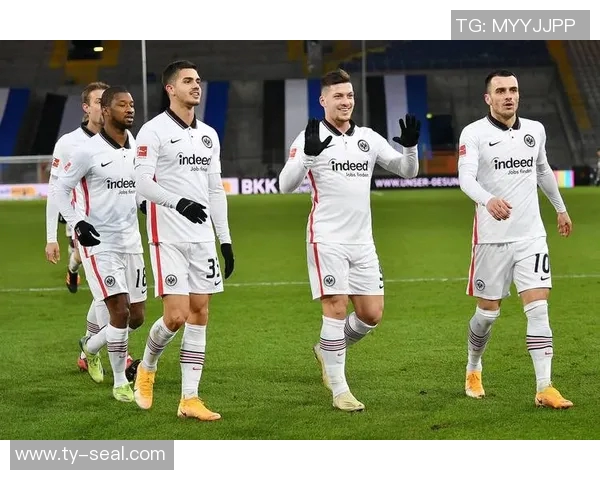 沃尔夫斯堡3-0击败法兰克福，全面强势复苏！